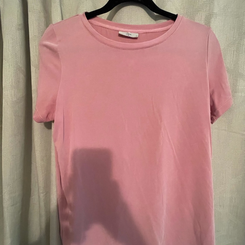 Cute pink t